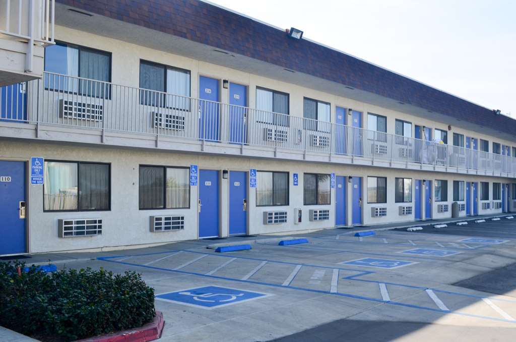 Motel 6 Lost Hills / Buttonwillow Racetrack Εξωτερικό φωτογραφία