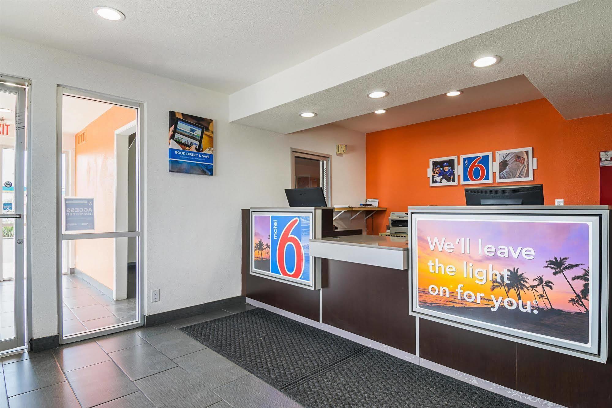 Motel 6 Lost Hills / Buttonwillow Racetrack Εξωτερικό φωτογραφία