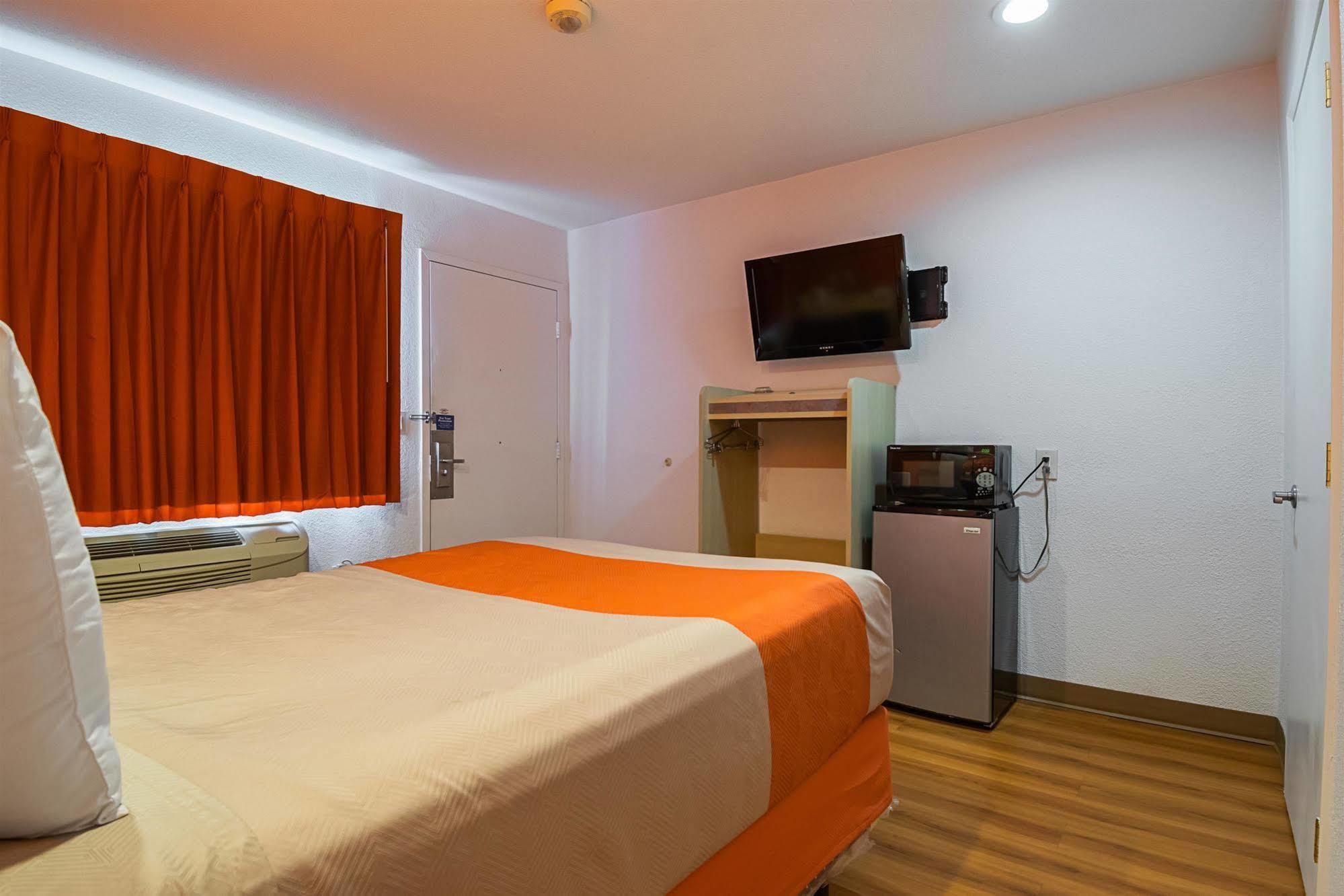 Motel 6 Lost Hills / Buttonwillow Racetrack Εξωτερικό φωτογραφία